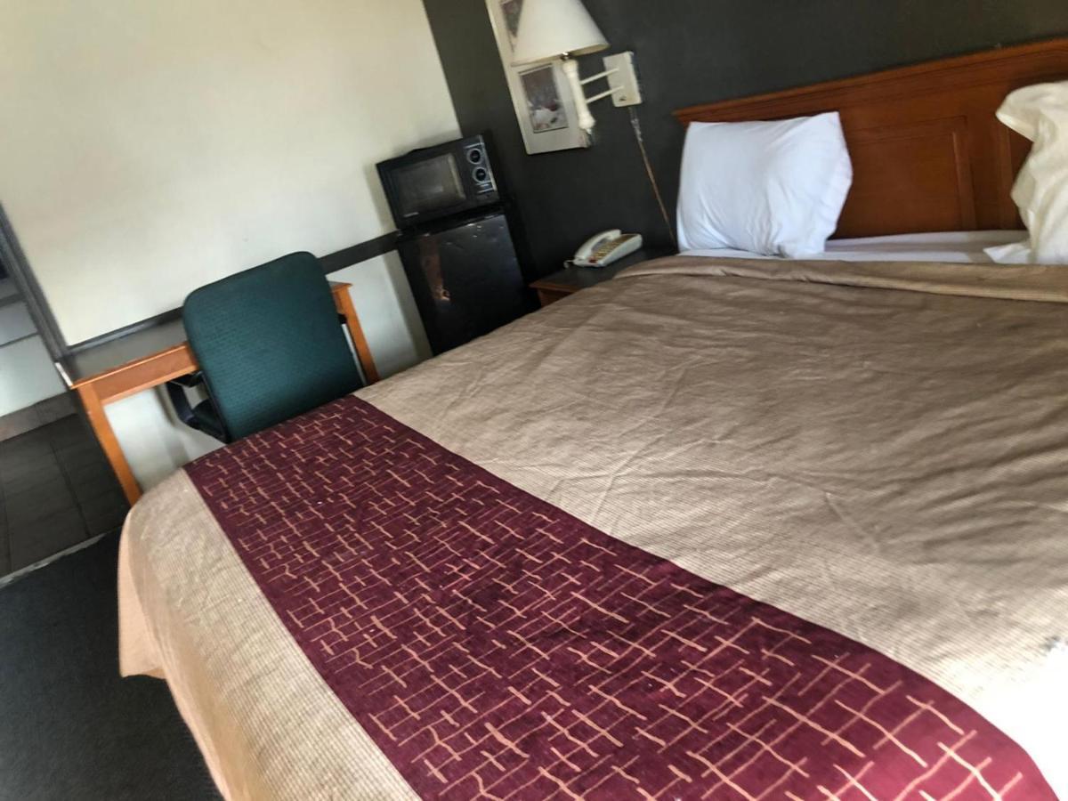Airport Inn And Suites 圖爾薩 外观 照片