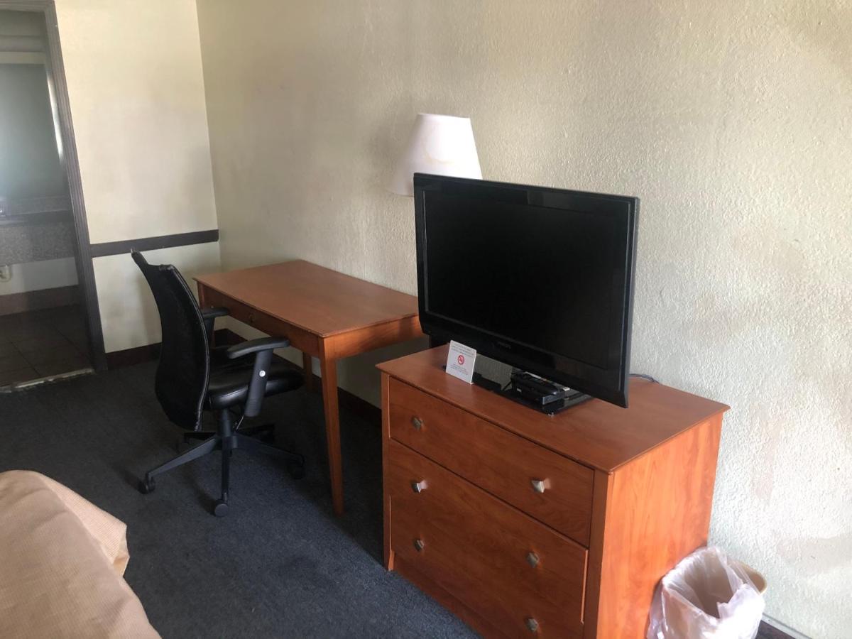 Airport Inn And Suites 圖爾薩 外观 照片
